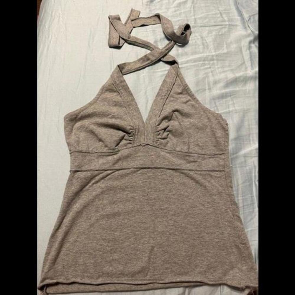 Sleek and Smooth Halter Top for Effortless Style